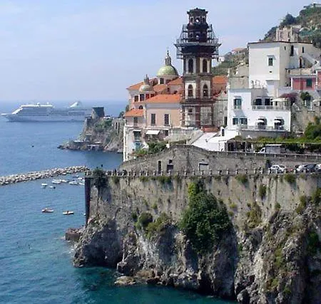 Apartment Sleeps 4 Air Con Atrani